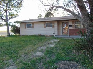 518 Pinon Ave, Roswell, NM 88203