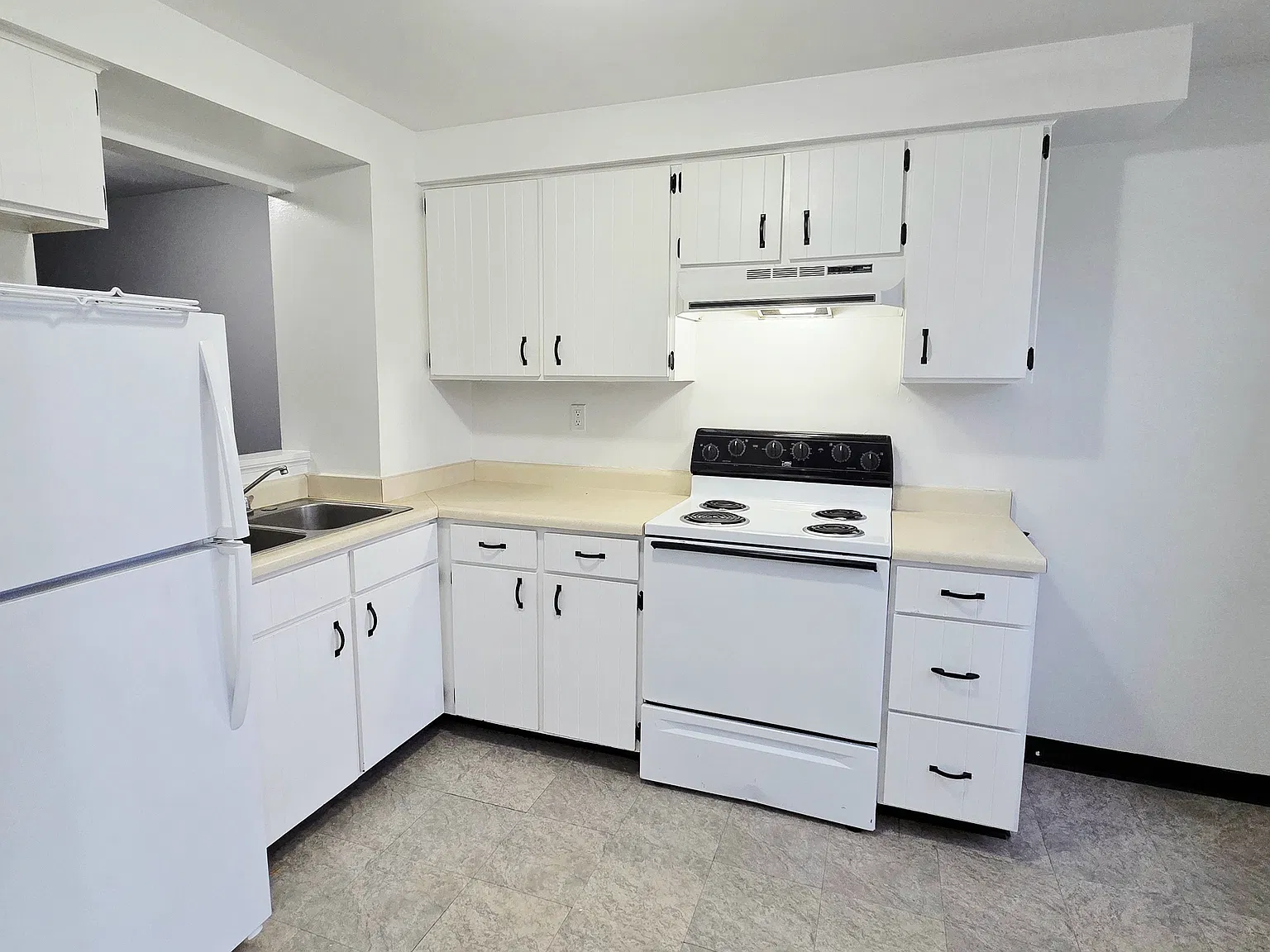 2 bed, 1.5 bath, 1460 sqft, $1,275 — Photo 3