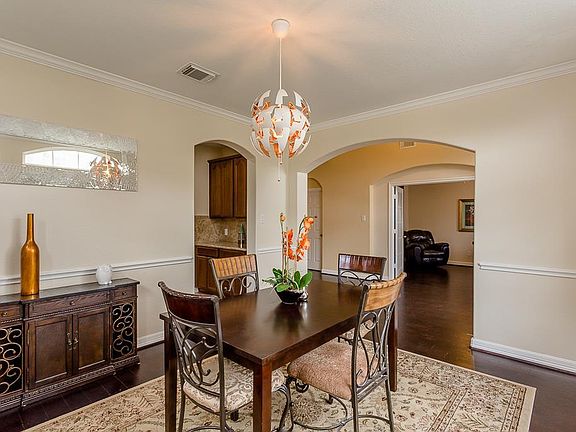 4th image of 5107 Willow Cliff Ln