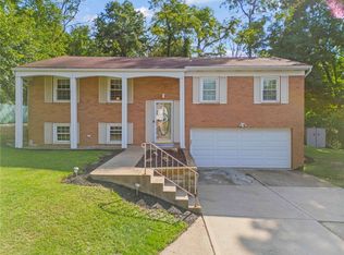 1024 Manorview Dr, Pittsburgh, PA 15227