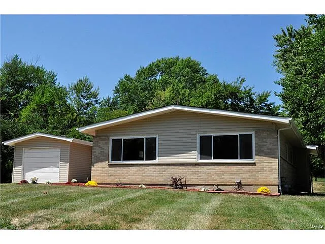71 Sun Valley Dr photo 1
