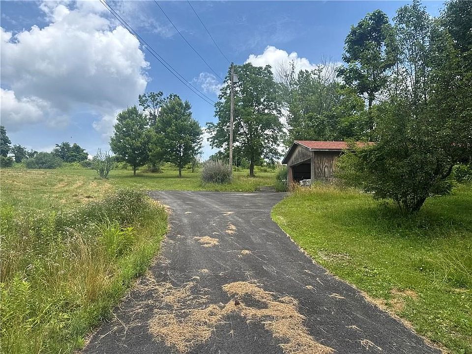 1st image of 218 Hatfield Rd