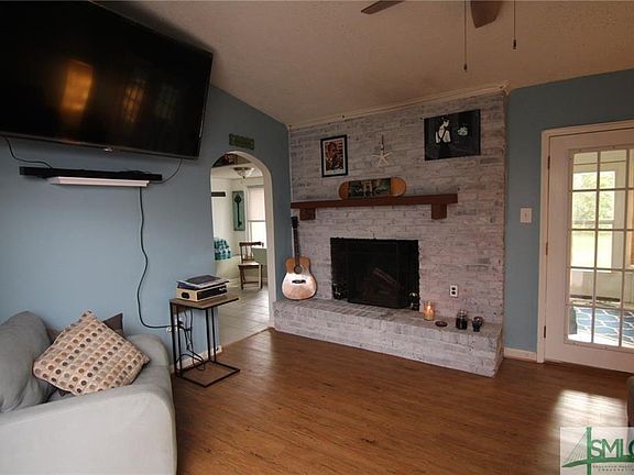 3rd image of 116 Penrose Dr