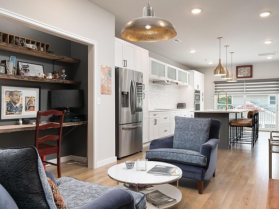 3rd image of 1505 Jefferson St #103