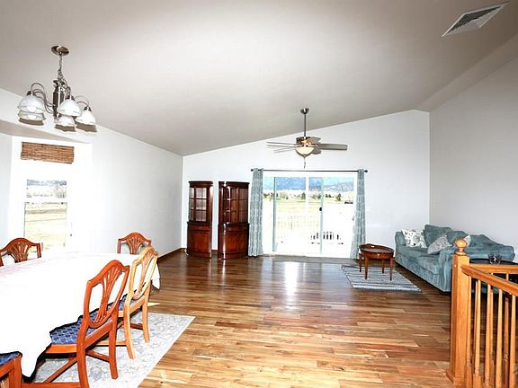 3rd image of 4348 E Jefferson Blvd