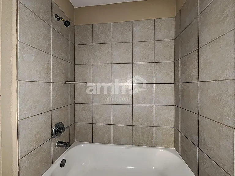 28606 Lockeridge Farms Dr — Photo 18