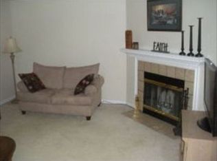 421 Stonegate Ct, Millersville, PA 17551