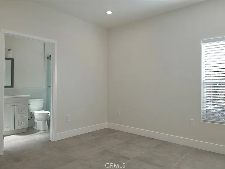 8171 Orangewood Ave — Photo 9
