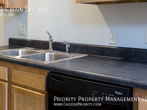 4th image of 83 S Main St Unit 301