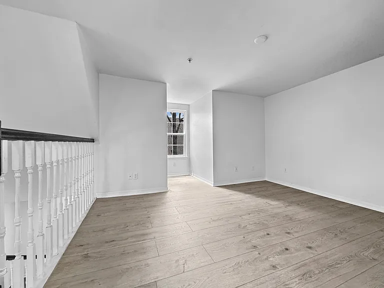 3353 Westchester Square Blvd #202 — Photo 12