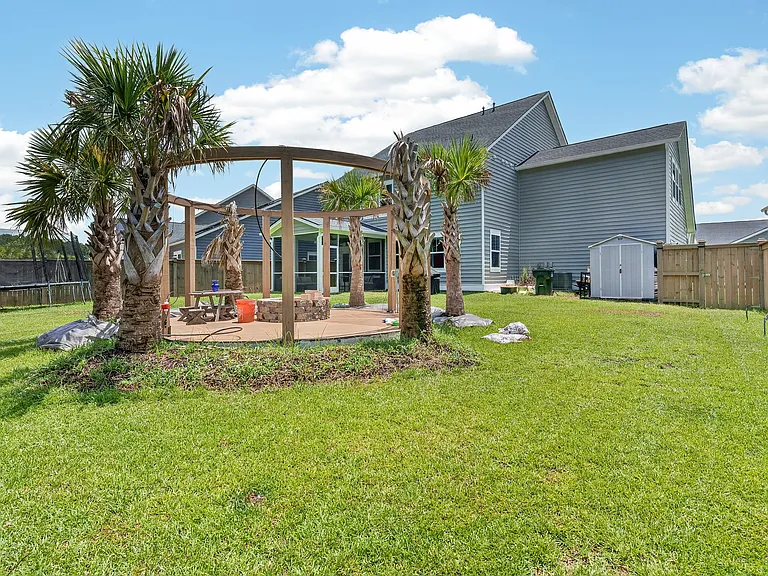 164 Garden Lily Ln — Photo 32