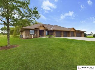 1505 Provencal Cir, Yutan, NE 68073