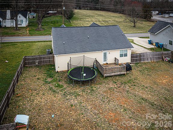 3rd image of 4829 County Home Rd