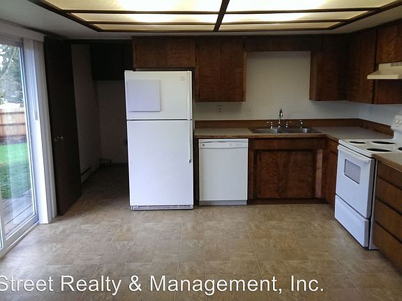 5th image of 8217 111th St E