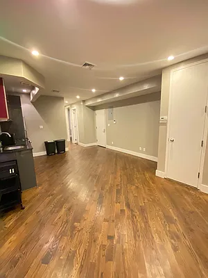 Rented by The Brokerage Group LLC | media 21