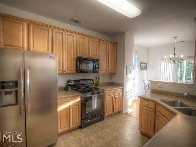 1978 Dakota Dr NW — Photo 11