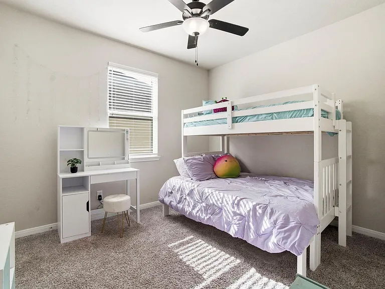 1318 Kingsgate Dr — Photo 14