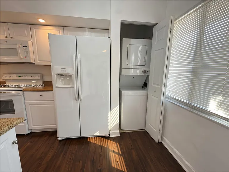 1301 SW 142nd Ave #104-H — Photo 10
