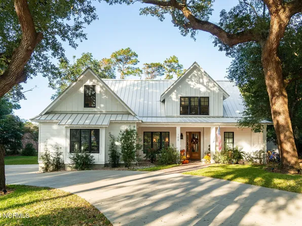 108 W Olive Court, Pine Knoll Shores, NC 28512