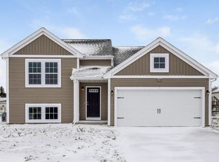 2719 Plover Dr, Kentwood, MI 49508