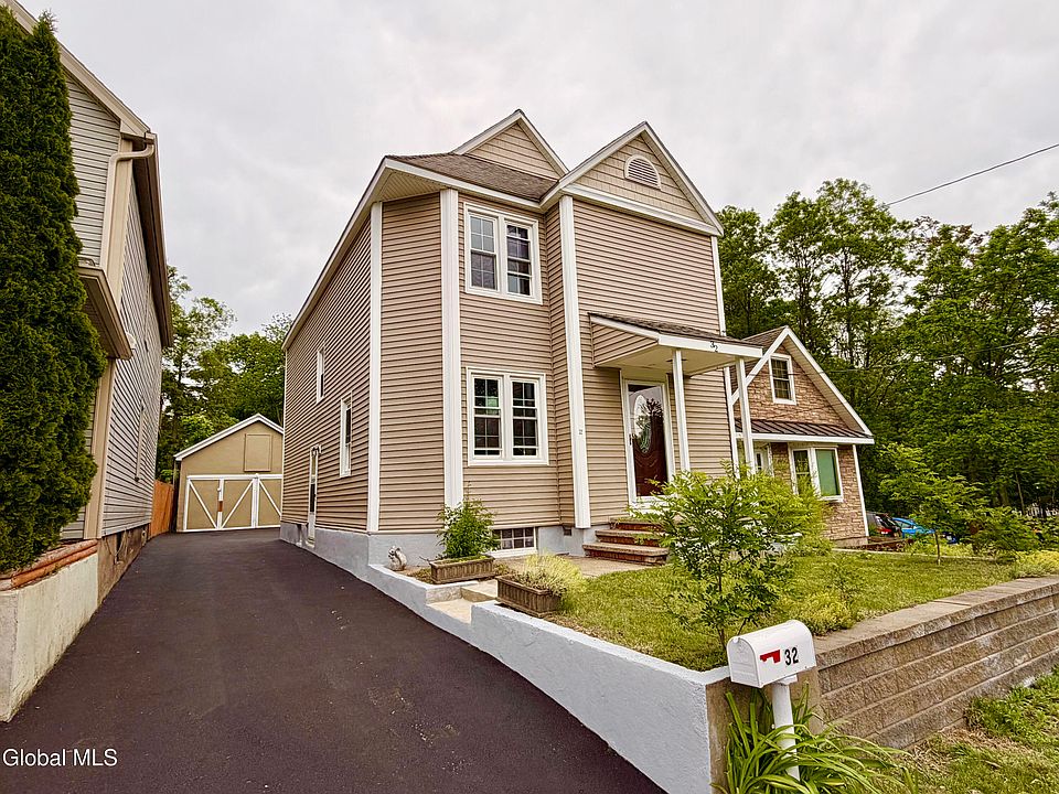 1st image of 32 Mount Stuart Road