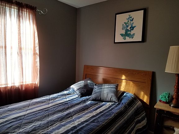 5th image of 2390 Rolling Brook Dr NE