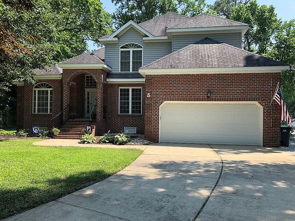 1st image of 5 Wood Haven Dr