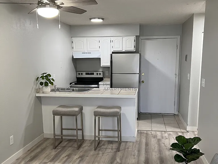 Harambee Apartments — Photo 7