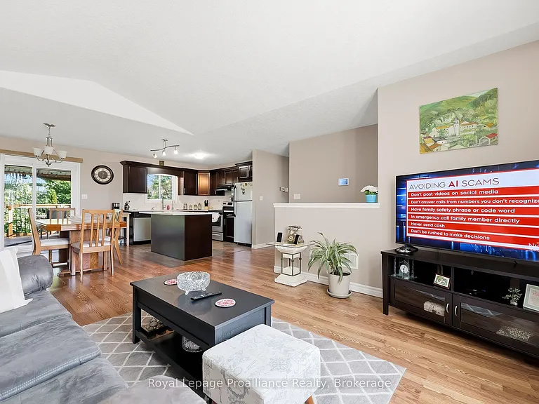 23 Fox Den Dr — Photo 7