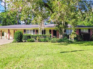 118 Pinehurst Dr, Blackshear, GA 31516