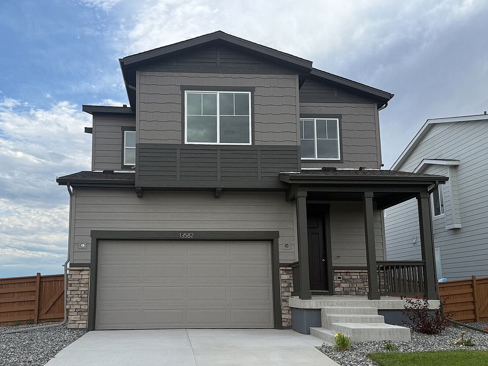 Modern Craftsman style front exterior
