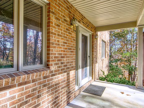 5th image of 560 Quailwood Dr