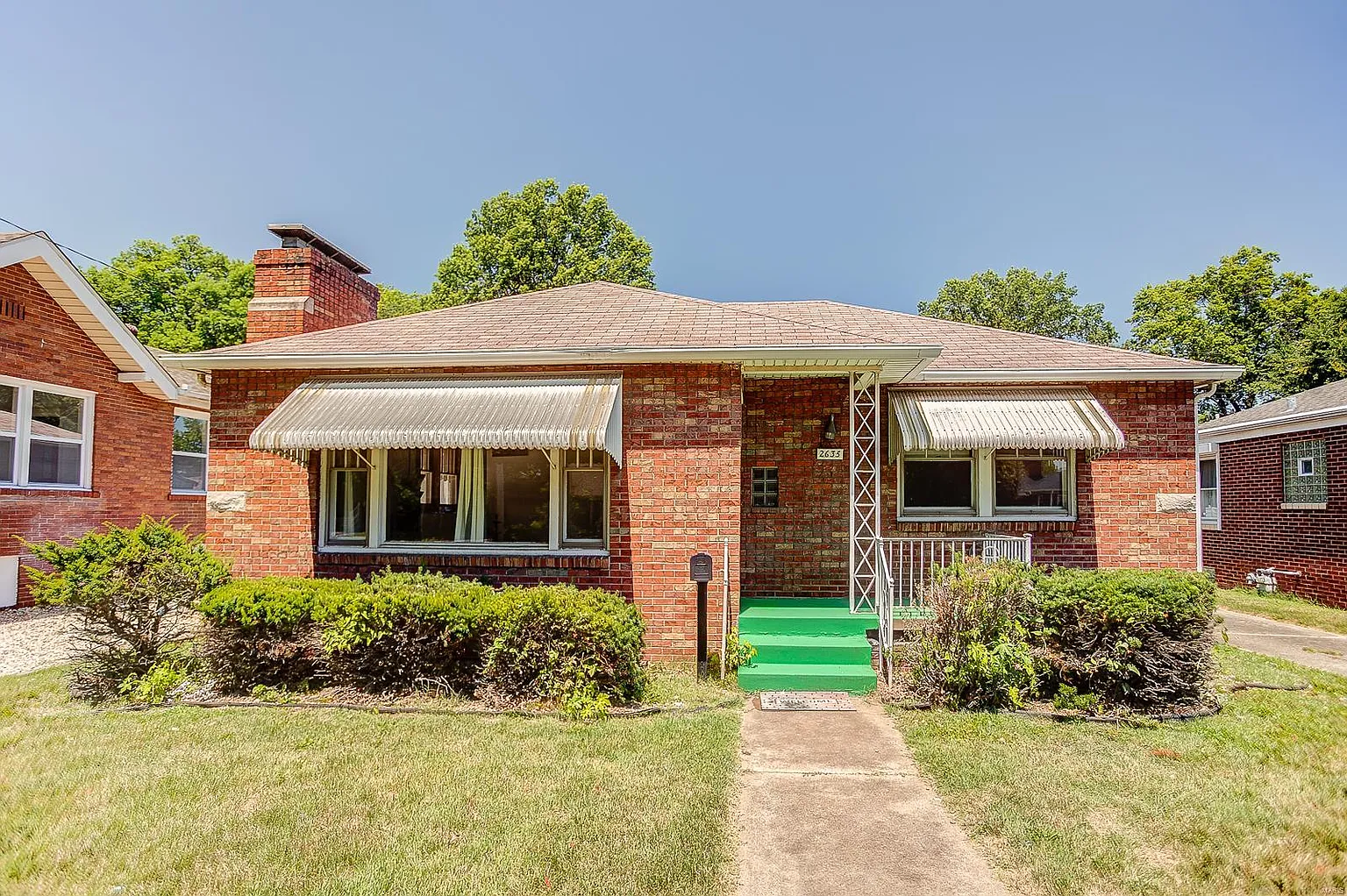 2635 Delmar Ave photo 1