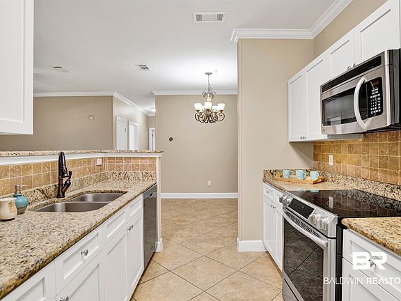 2nd image of 450 Park Ave APT 202