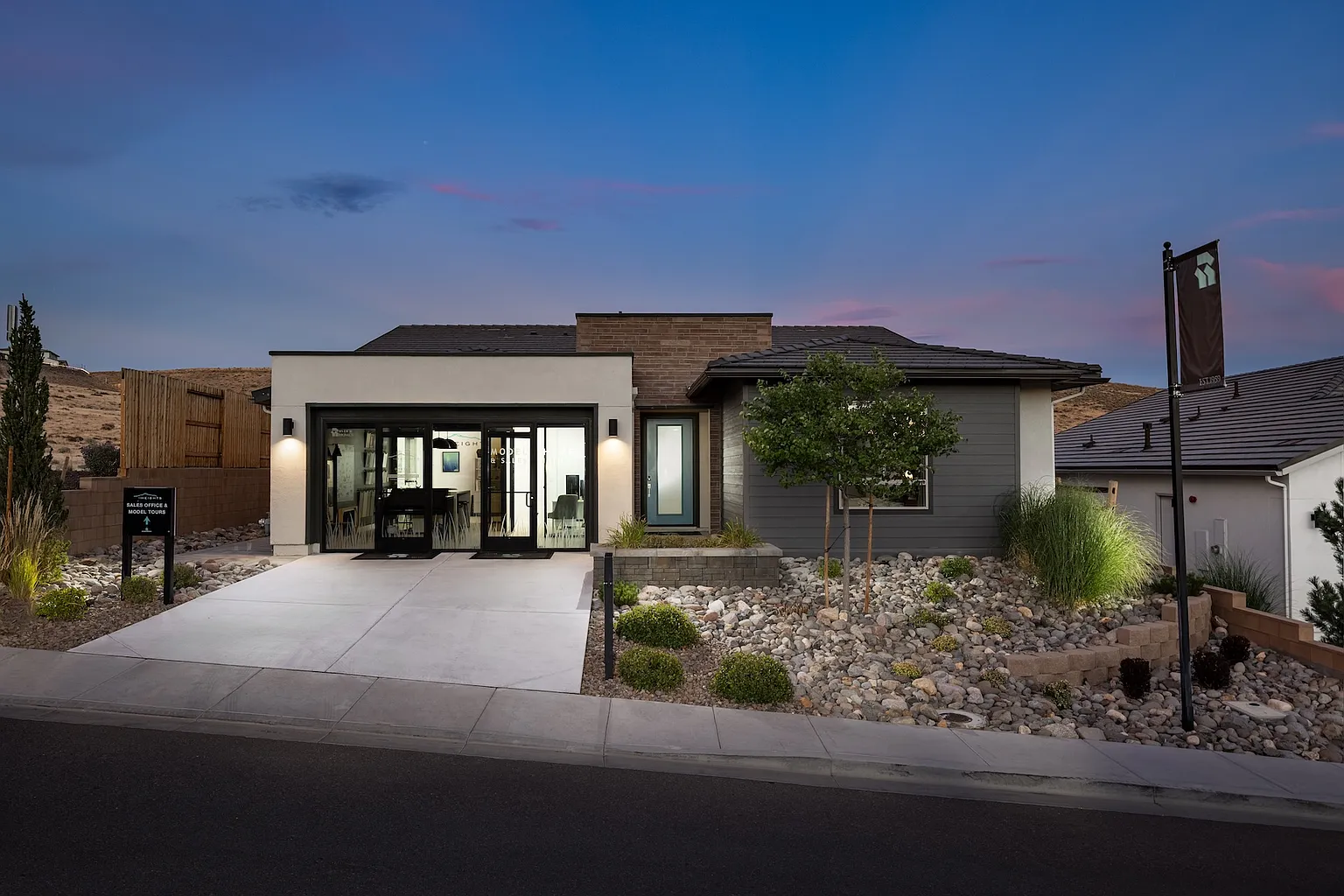 3074 Iridium Way photo 1