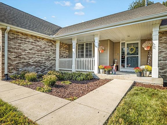 5th image of 6783 N Summit Dr