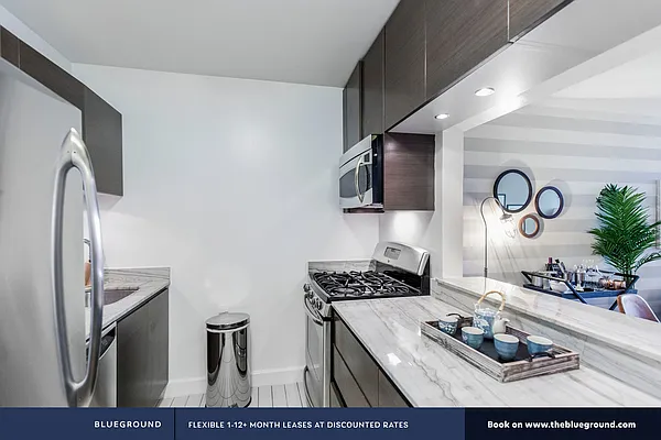 Rented by The Blueground | media 32