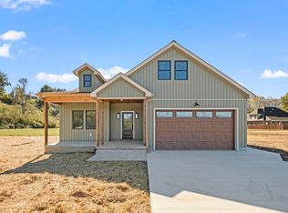 45 Peaceful River Dr, Grayson, KY 41143