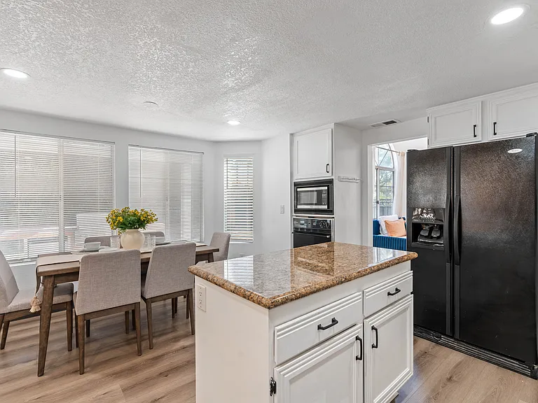 28832 Harwick Dr — Photo 13