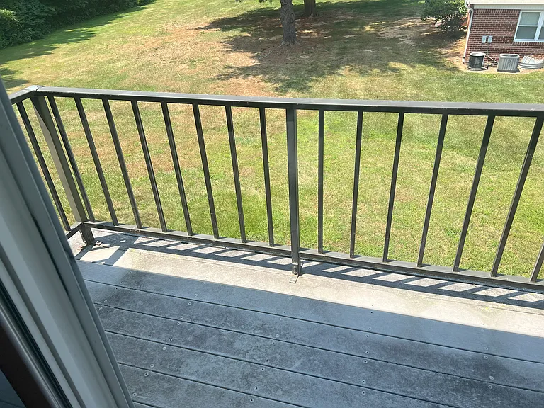 713 Silver Ct — Photo 9
