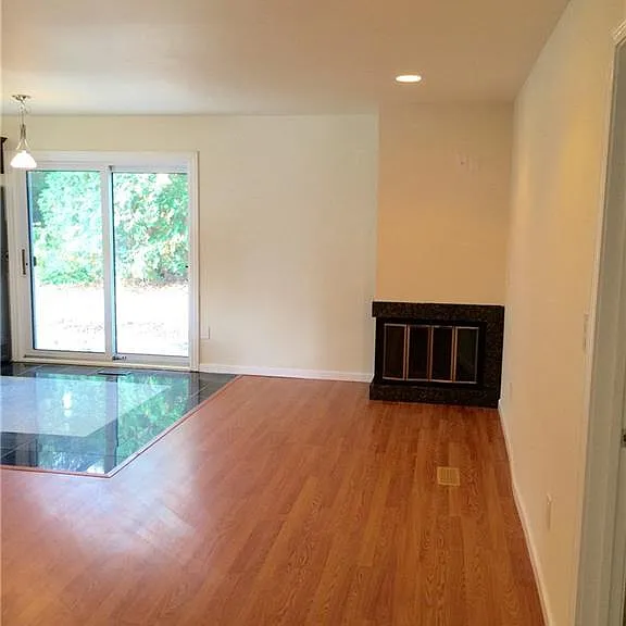 4307 Cypress Dr — Photo 16