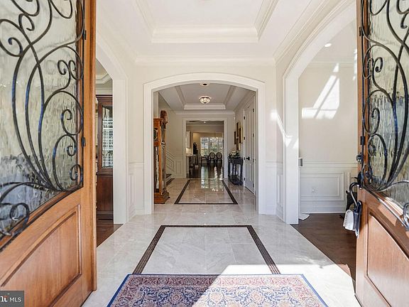 3rd image of 609 Kingsley Rd SW