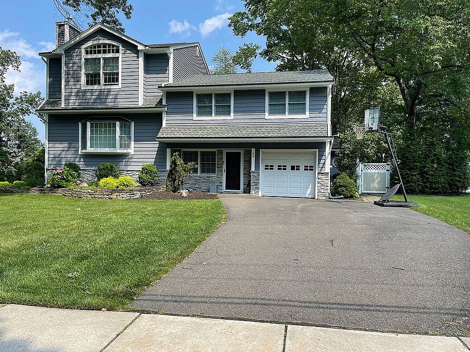 2nd image of 46 Smithfield Rd