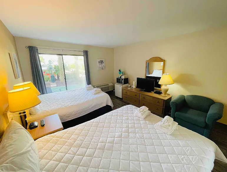 Studio, 350 sqft, $1,000 — Photo 1