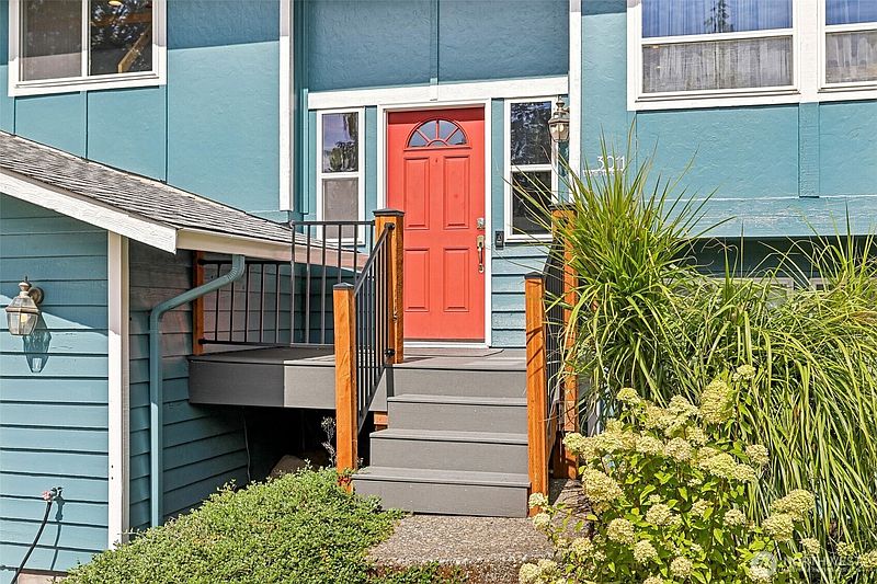 2nd image of 3011 176th Street SE