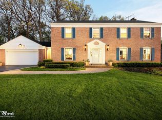 525 Greenwood Ave, Lake Forest, IL 60045