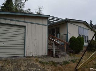 1303 Cedar St, Raymond, WA 98577