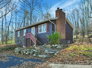 61 Hawleys Corners Rd, Highland, NY 12528