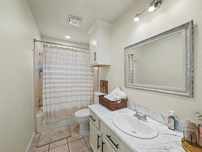 2716 Echo Point Dr — Photo 8
