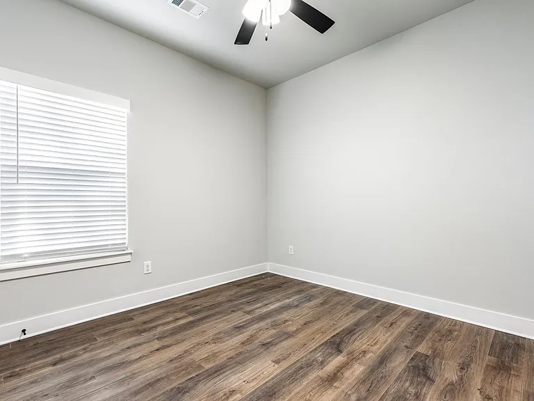 4 Gibson Ln — Photo 11